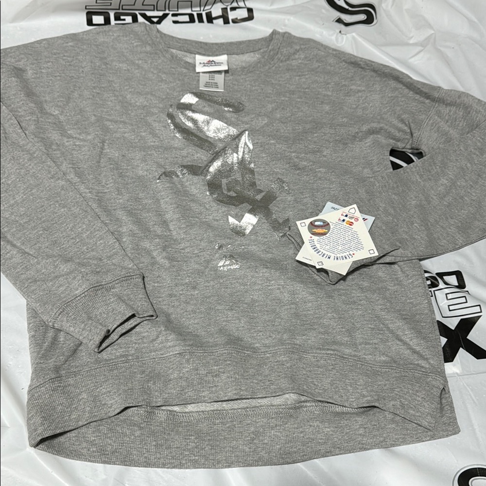 NWT girls Chicago white Sox sweatshirt